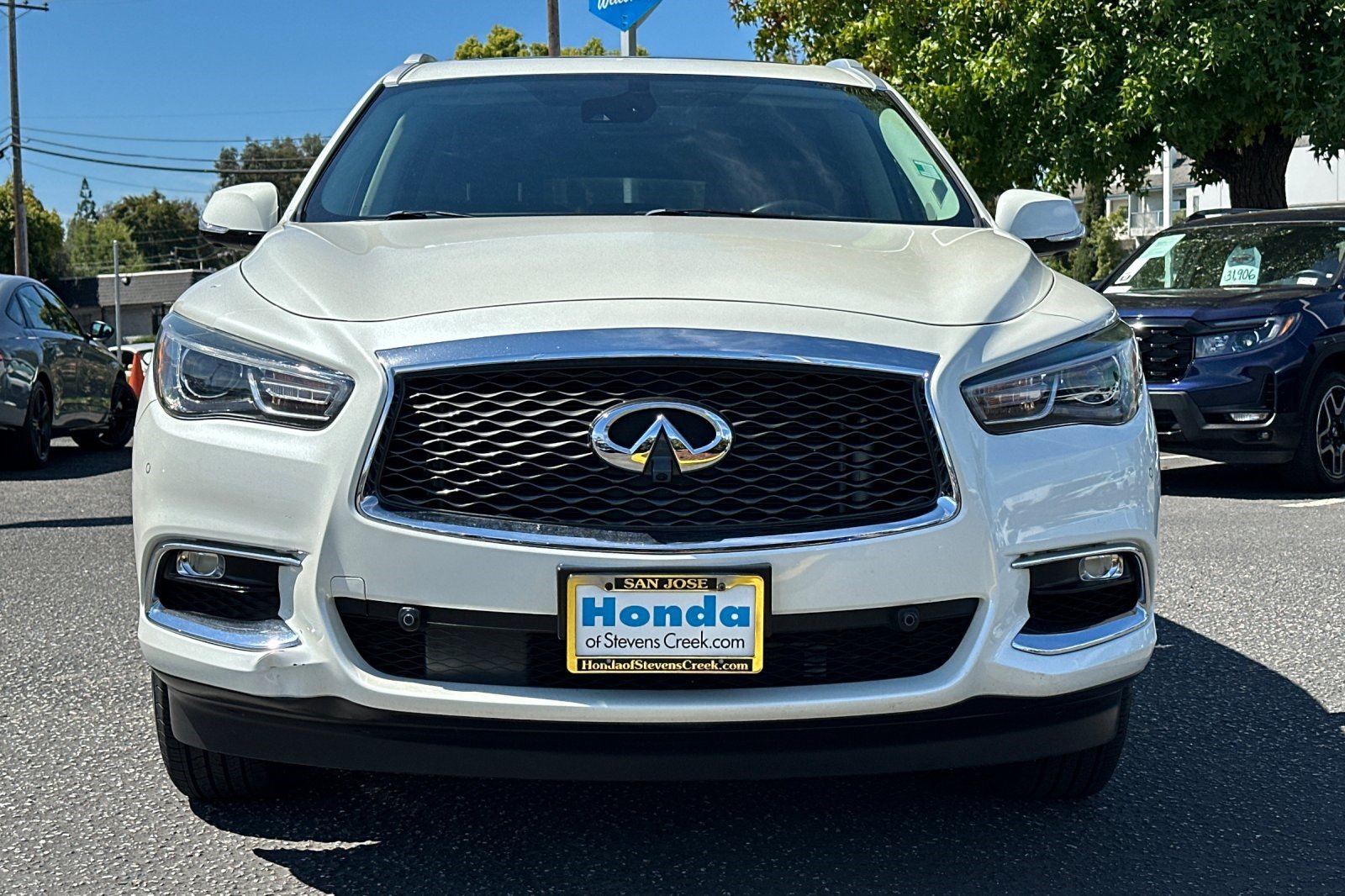 Used 2019 INFINITI QX60 Luxe w/ Essential Package AWD/4WD image 5
