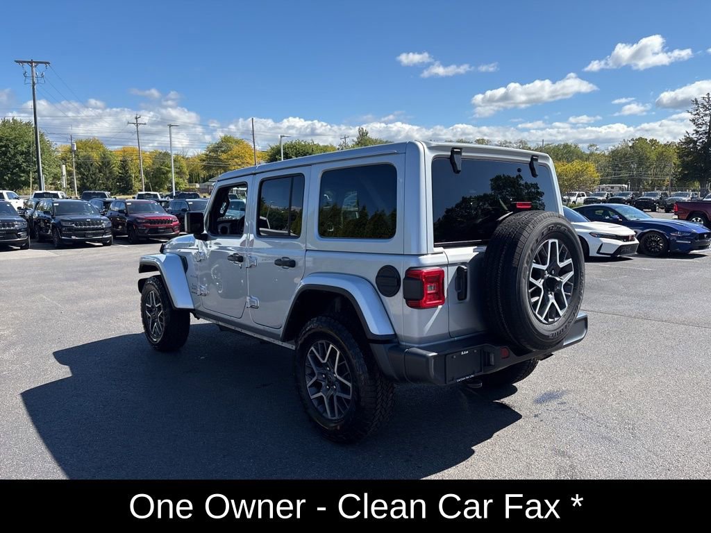 Used 2024 Jeep Wrangler Sahara image 6