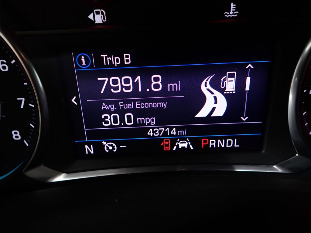 Used 2020 Chevrolet Equinox LT w/ Driver Convenience Package image 29