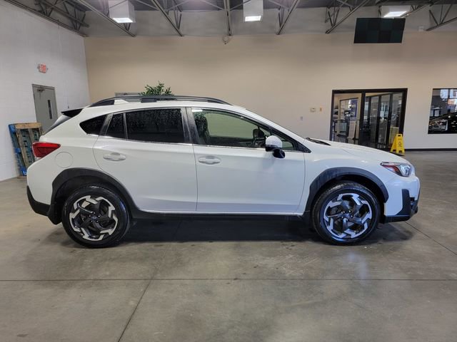 Used 2022 Subaru Crosstrek 2.5i Limited w/ Moonroof Package 2 AWD/4WD image 5