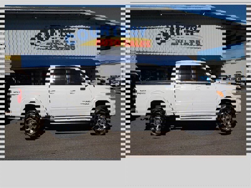 Used 2006 Toyota Tundra Limited image 11