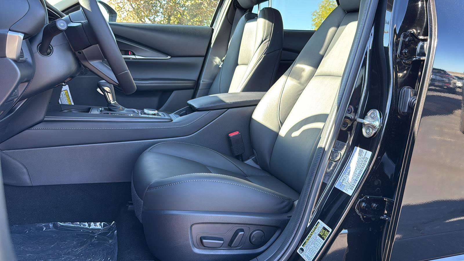 New 2026 MAZDA CX-30 AWD 2.5 S w/ Select Sport Pkg image 17