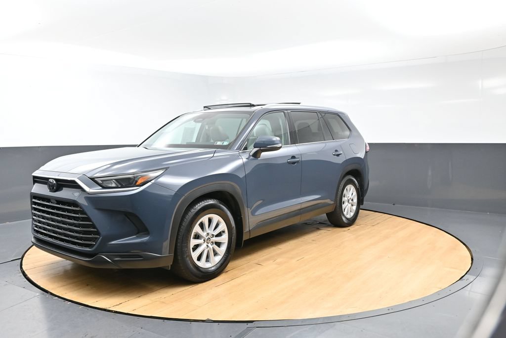 Used 2024 Toyota Grand Highlander AWD image 44