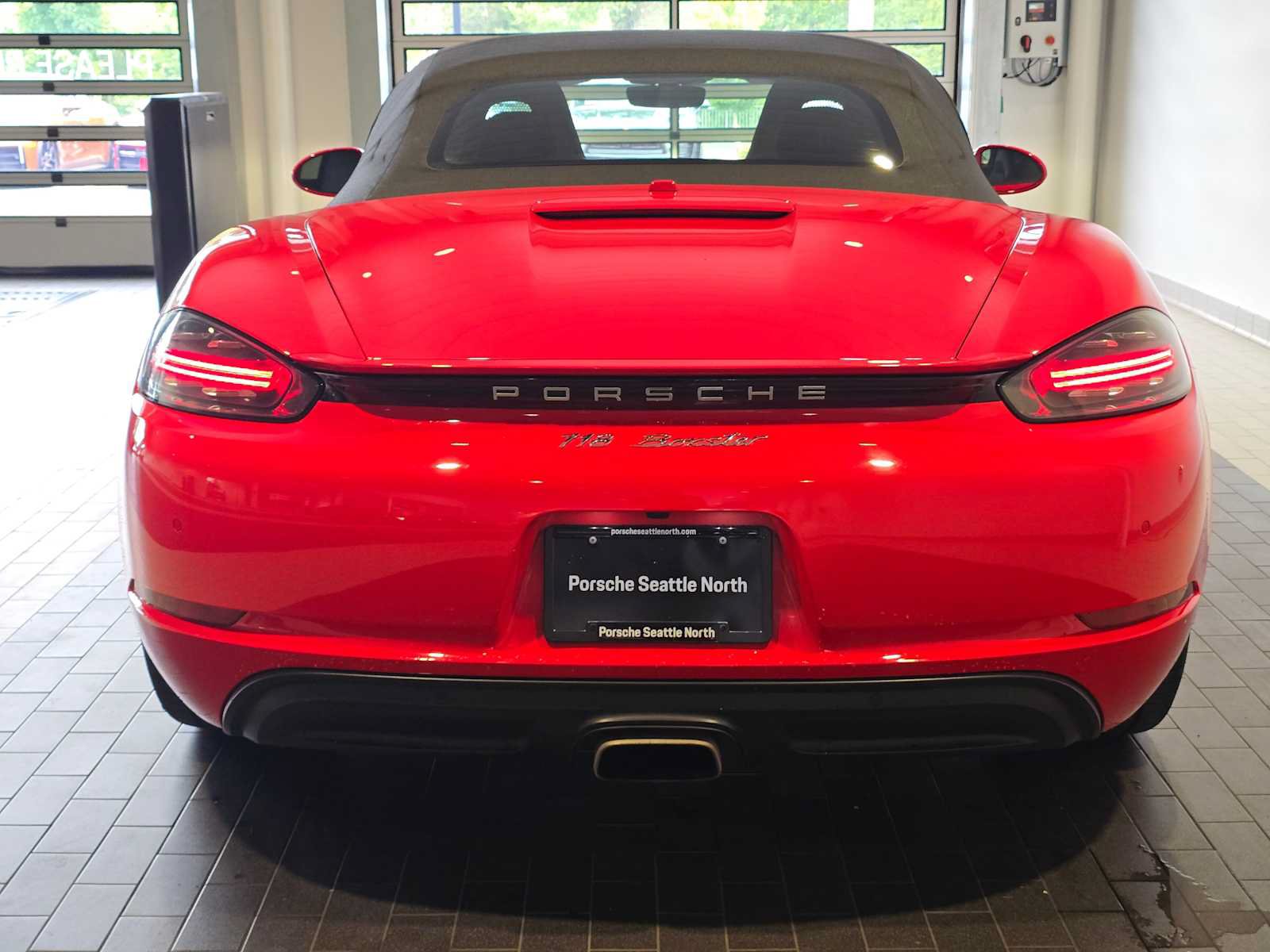 Used 2017 Porsche 718 Boxster RWD image 6