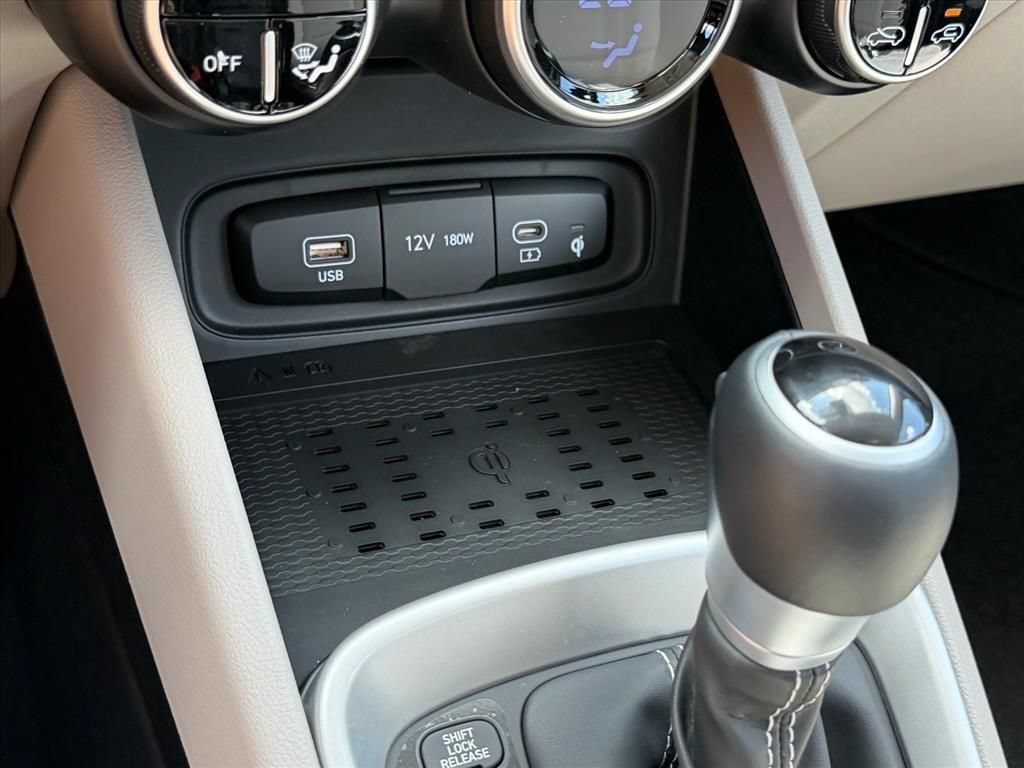 New 2026 Hyundai Venue SEL FWD image 19