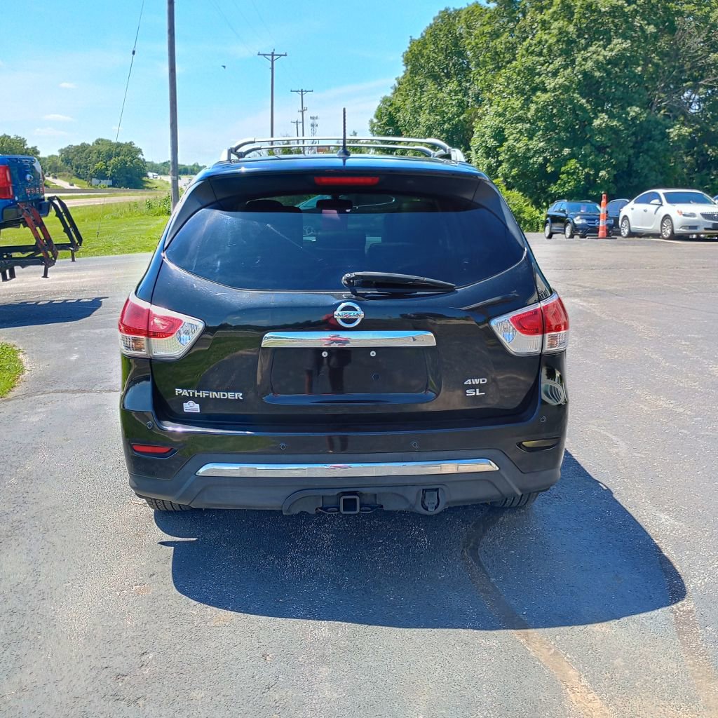 Used 2014 Nissan Pathfinder SL w/ SL Premium Package AWD/4WD image 4