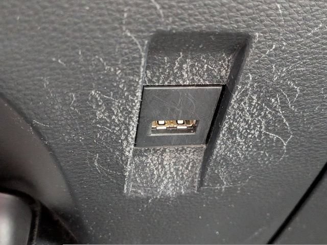 Used 2021 Toyota Corolla LE FWD image 19
