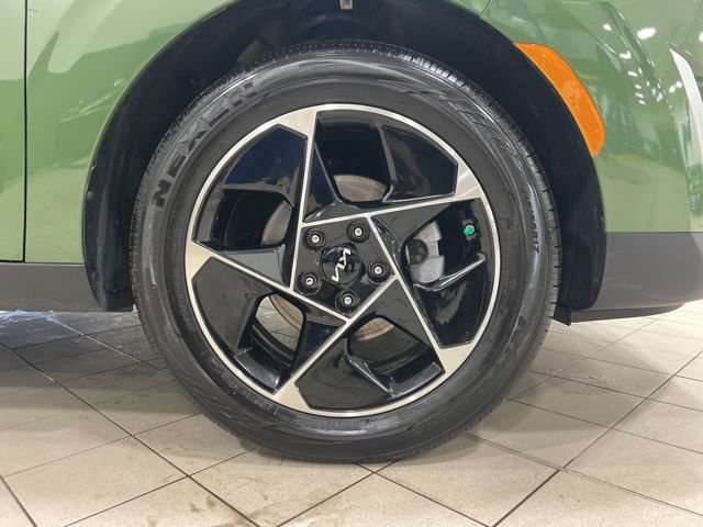 Used 2023 Kia Soul EX image 18