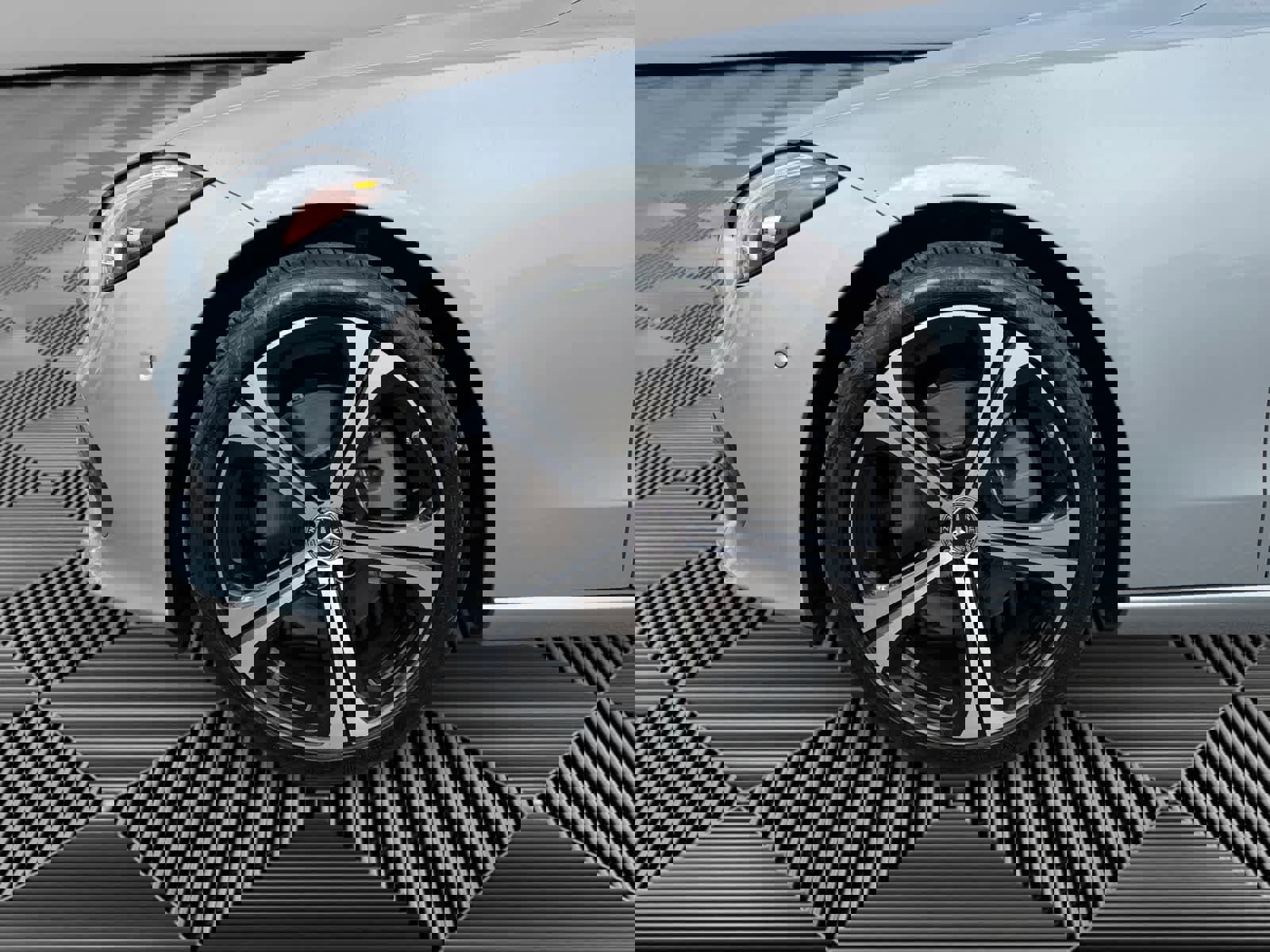 Used 2025 Mercedes-Benz C 300 4MATIC Sedan image 9