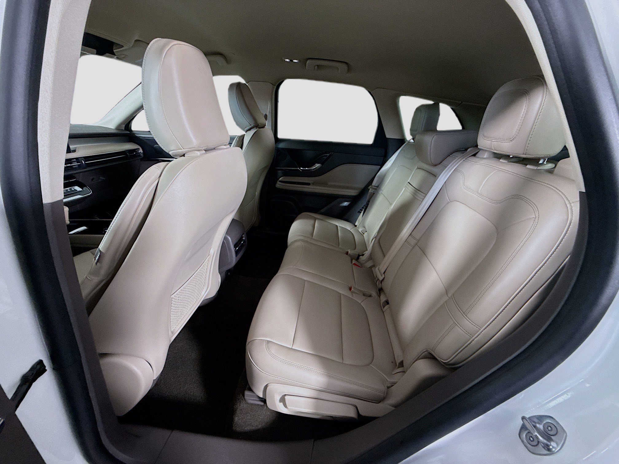 Used 2023 Lincoln Corsair FWD image 25