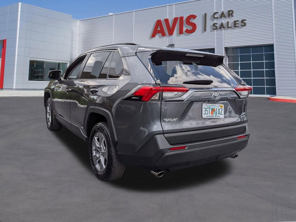 Used 2025 Toyota RAV4 XLE image 10