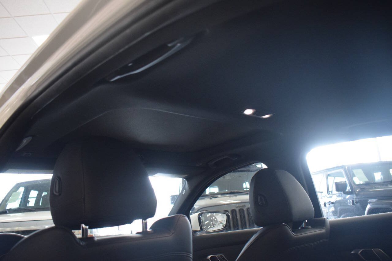 Used 2019 BMW 330i Sedan w/ Driving Assistance Package RWD image 33