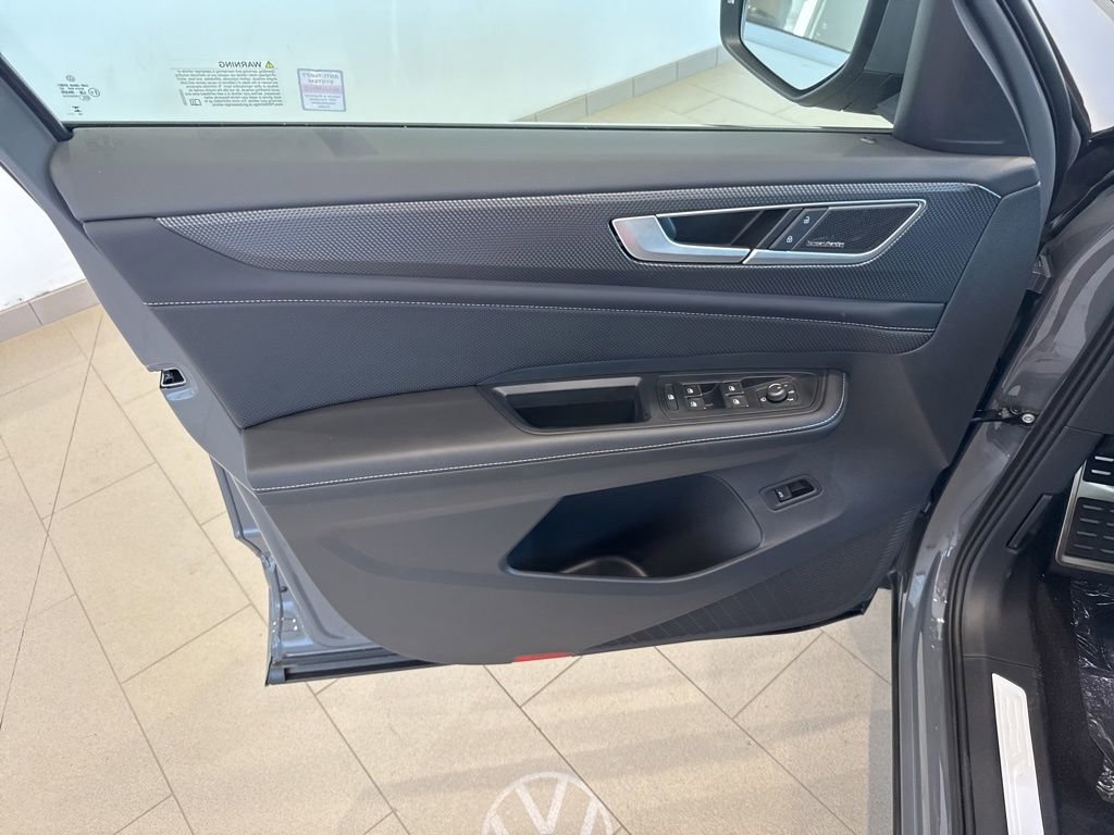 New 2026 Volkswagen Atlas Cross Sport SEL Premium R-Line image 10