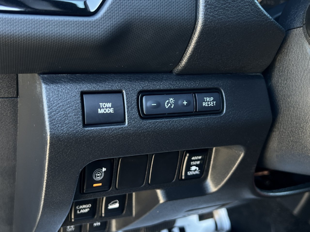 Used 2024 Nissan Frontier PRO-4X w/ Pro Convenience Package AWD/4WD image 17