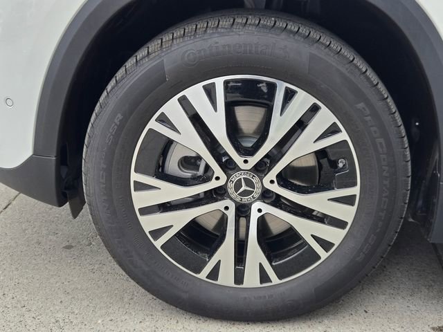 Certified 2025 Mercedes-Benz GLA 250 4MATIC image 8