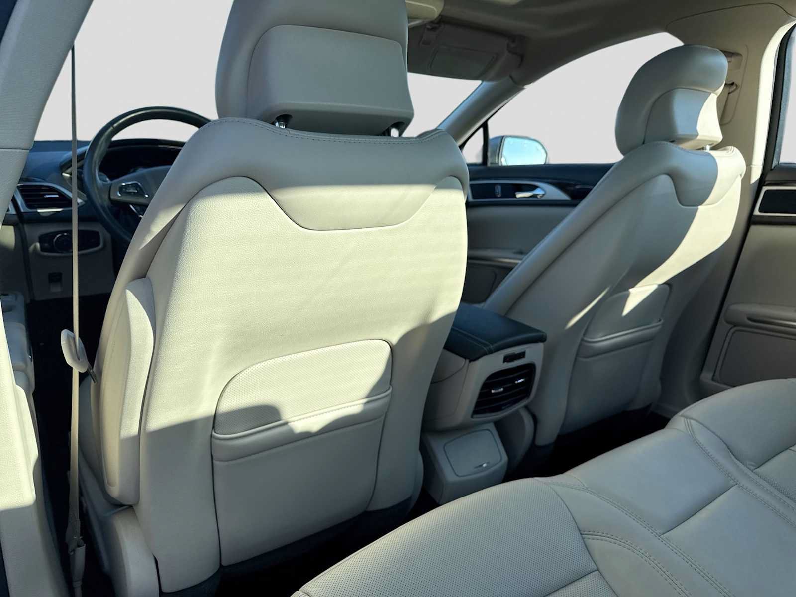 Used 2016 Lincoln MKZ Hybrid w/ Equipment Group 600A Reserve FWD image 17