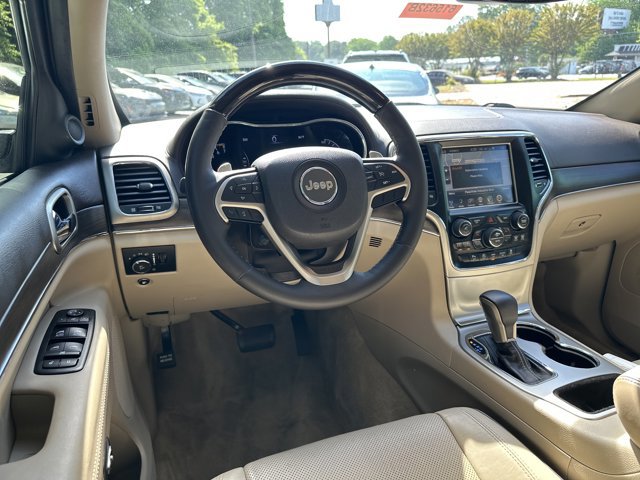 Used 2017 Jeep Grand Cherokee Overland RWD image 27