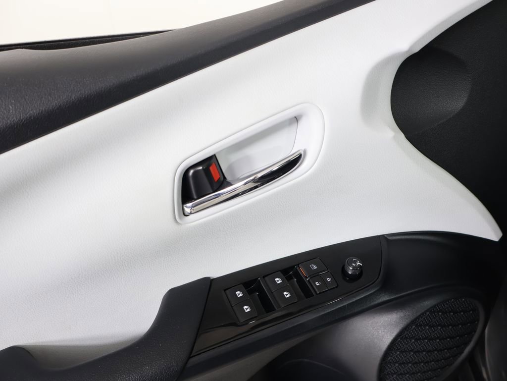 Used 2017 Toyota Prius Two w/ Carpet Mat Package image 15