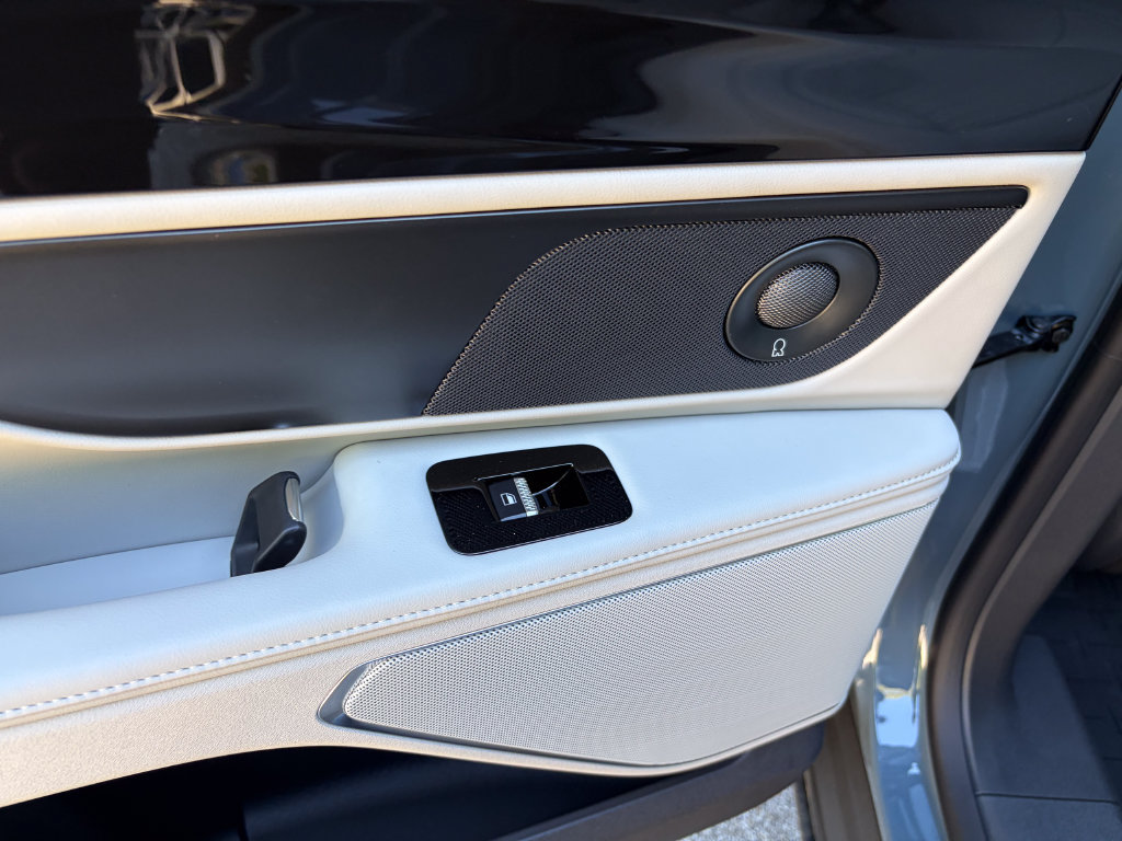 New 2026 Lincoln Nautilus Reserve AWD/4WD image 20