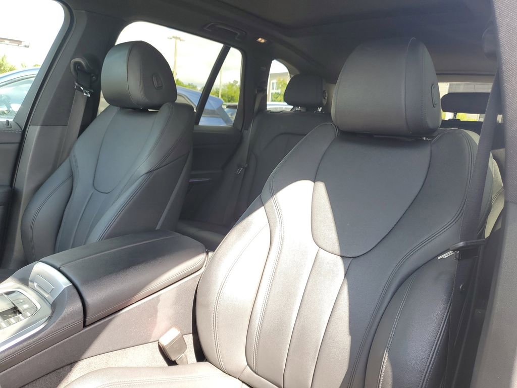 Used 2019 BMW X5 xDrive40i w/ Convenience Package AWD/4WD image 19