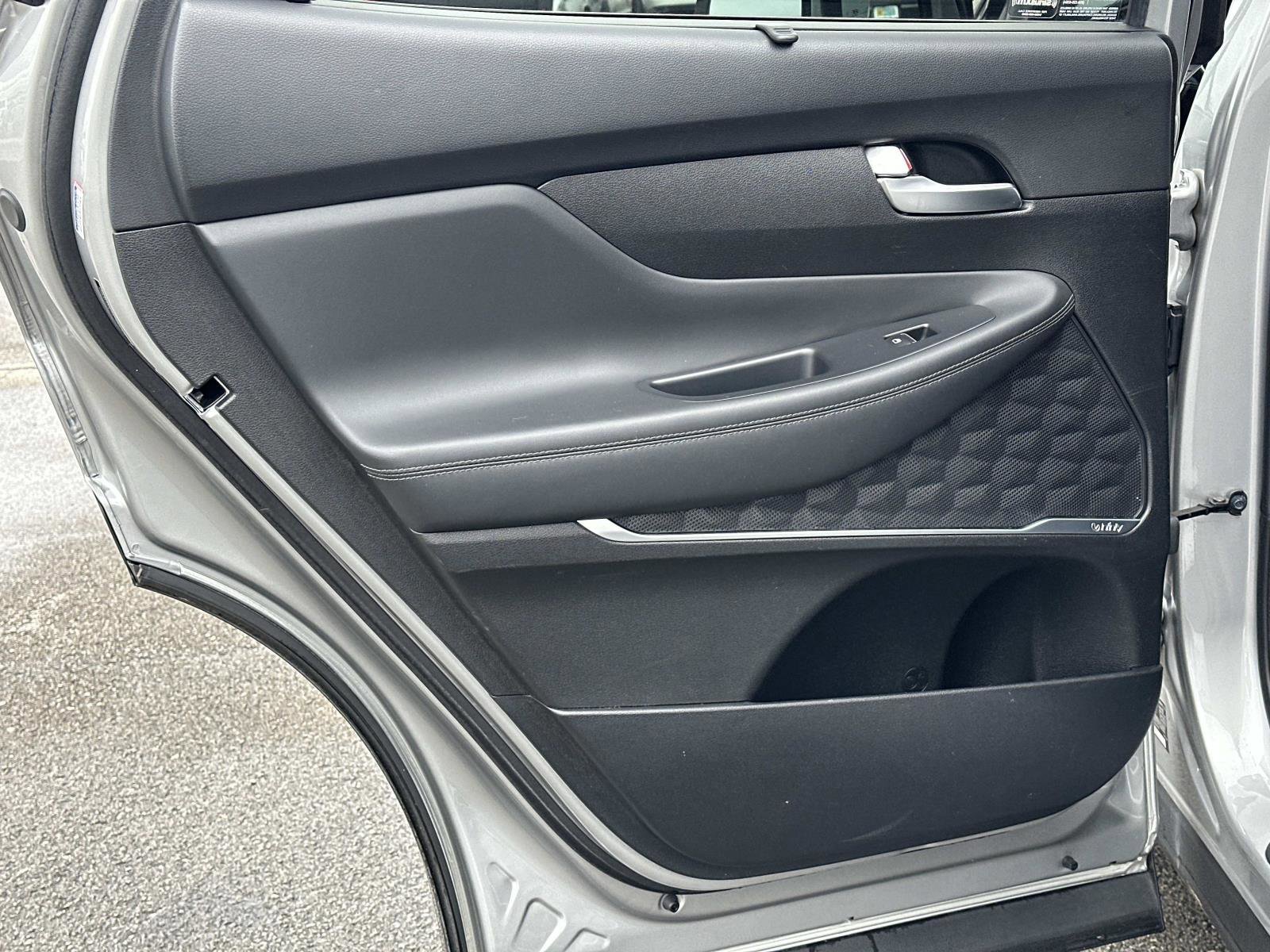 Used 2020 Hyundai Santa Fe SEL w/ Convenience + Premium Package image 14