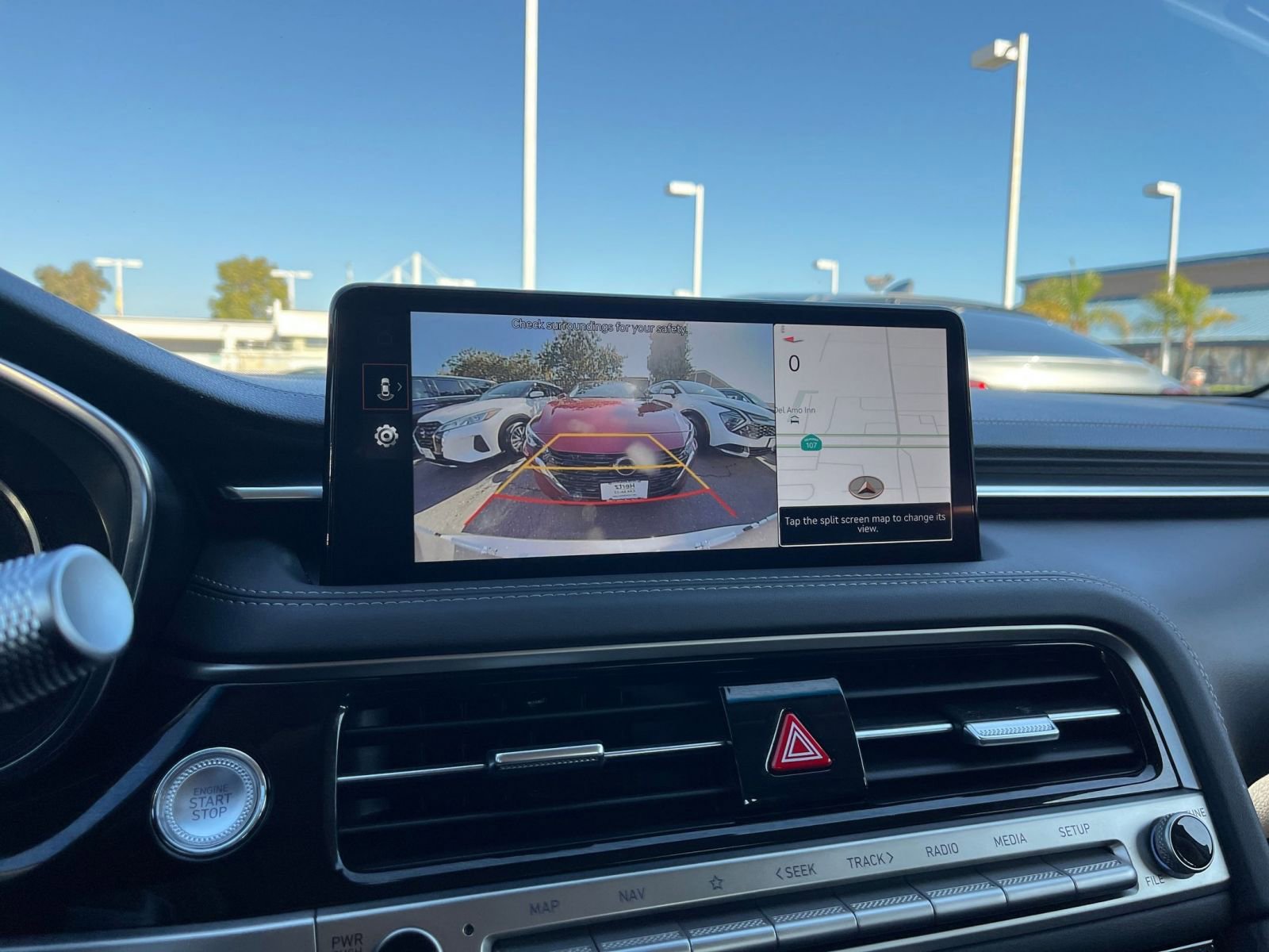 Used 2025 Genesis G70 2.5T image 17