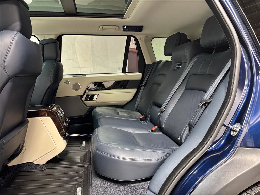 Used 2020 Land Rover Range Rover Long Wheelbase HSE image 30