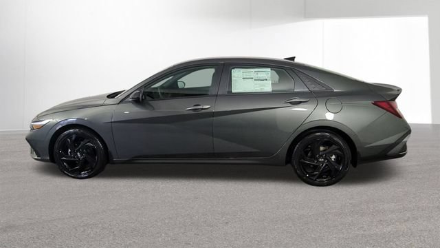 New 2026 Hyundai Elantra Sport FWD image 6