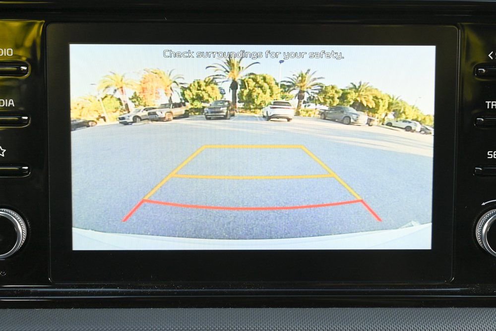 Used 2022 Kia K5 LX image 27