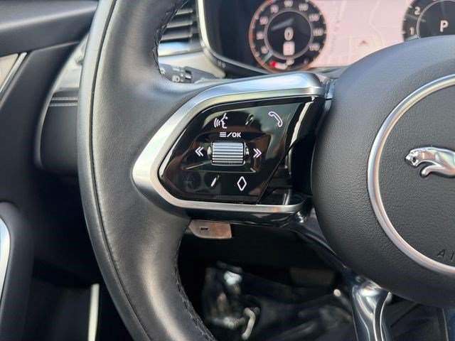 Used 2024 Jaguar F-PACE R-Dynamic S AWD/4WD image 22