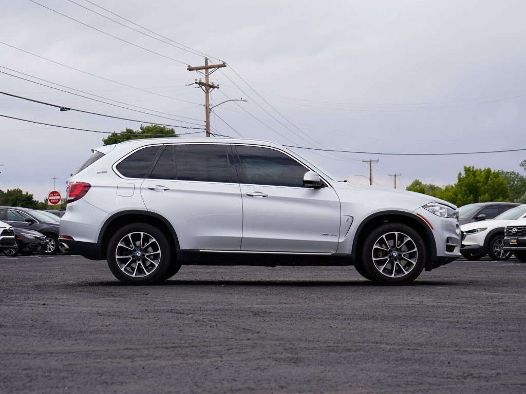 Used 2017 BMW X5 xDrive40e AWD/4WD image 16