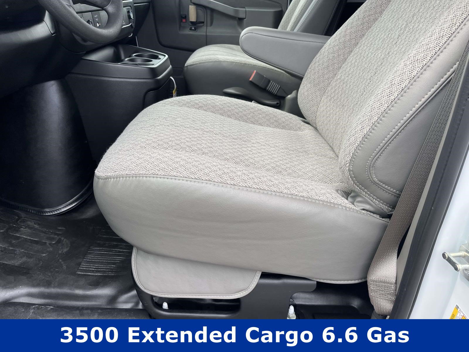 New 2026 Chevrolet Express 3500 Extended w/ Driver Convenience Package RWD image 18