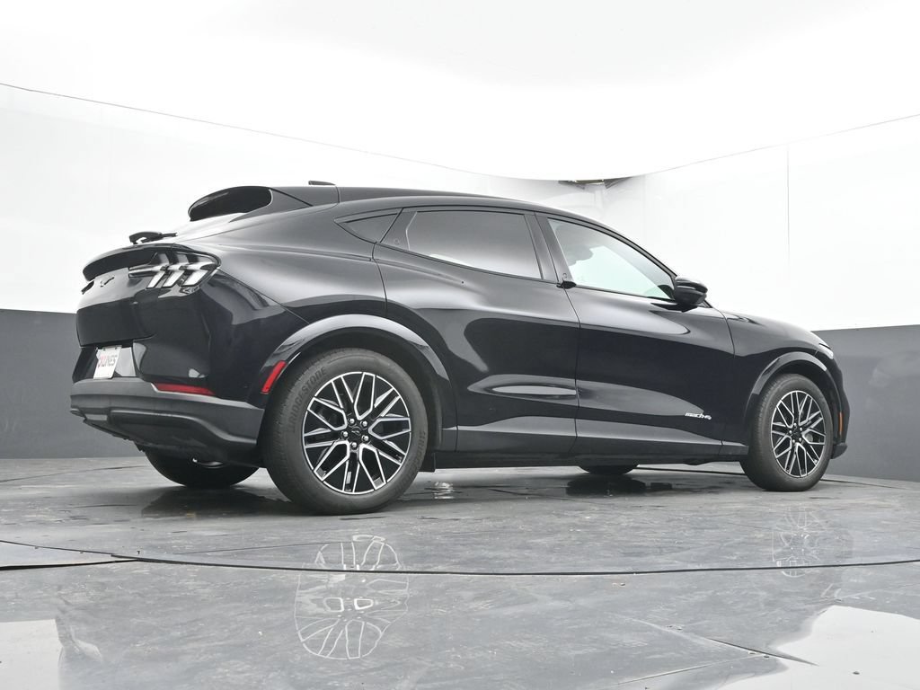Used 2025 Ford Mustang Mach-E Premium AWD/4WD image 37