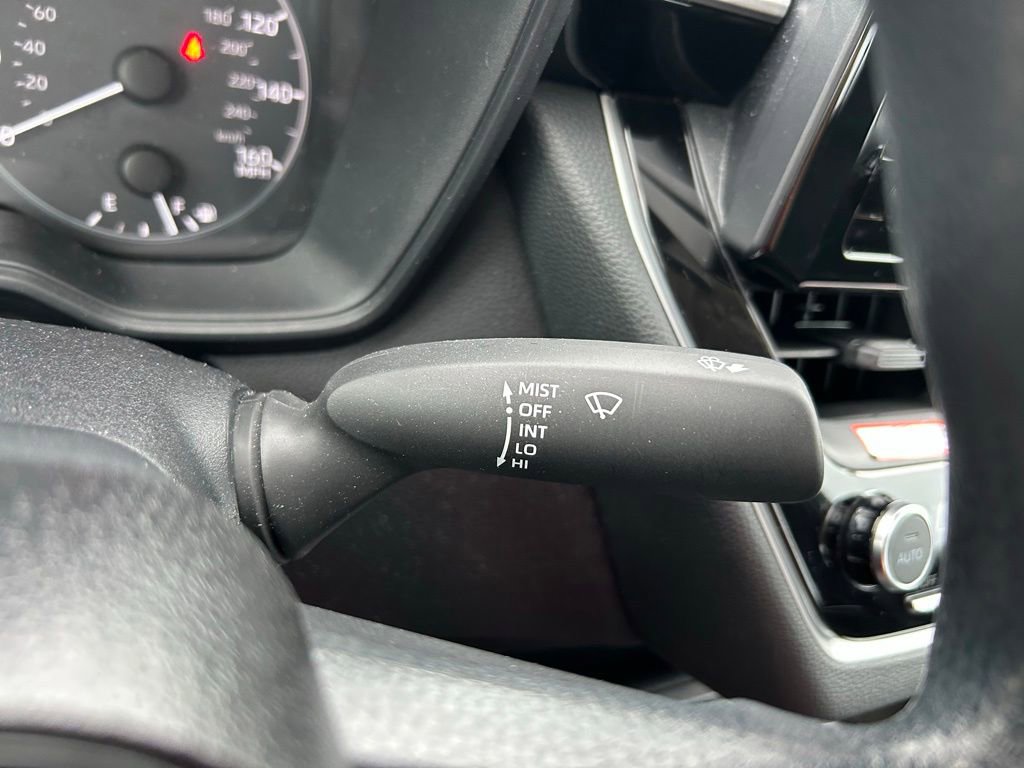 Used 2025 Toyota Corolla LE FWD image 20