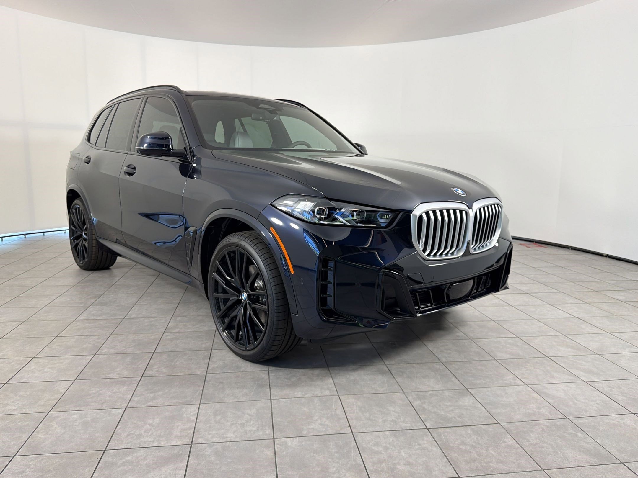 New 2026 BMW X5 xDrive40i AWD/4WD image 7