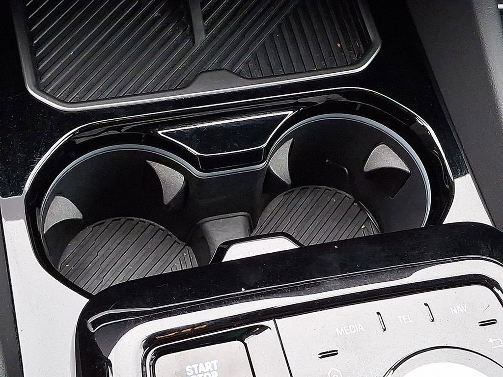 Used 2025 BMW i5 eDrive40i image 29