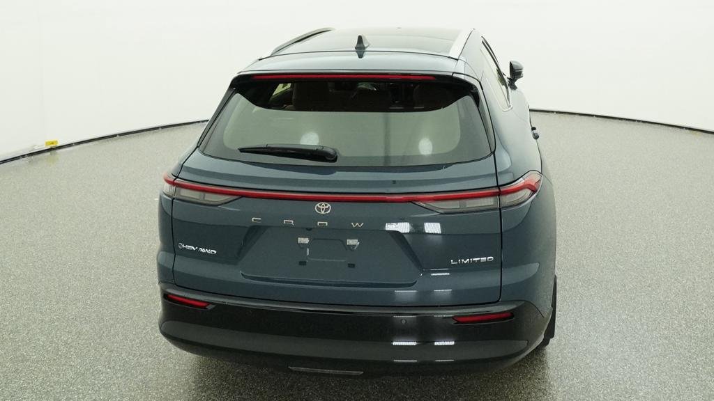 New 2026 Toyota Crown Signia AWD/4WD image 3