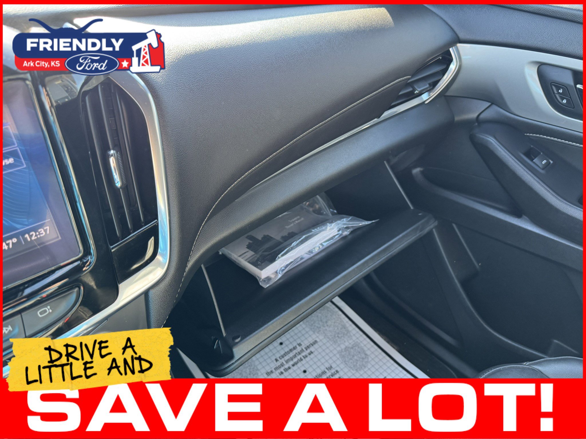 Used 2022 Chevrolet Traverse LT AWD/4WD image 39