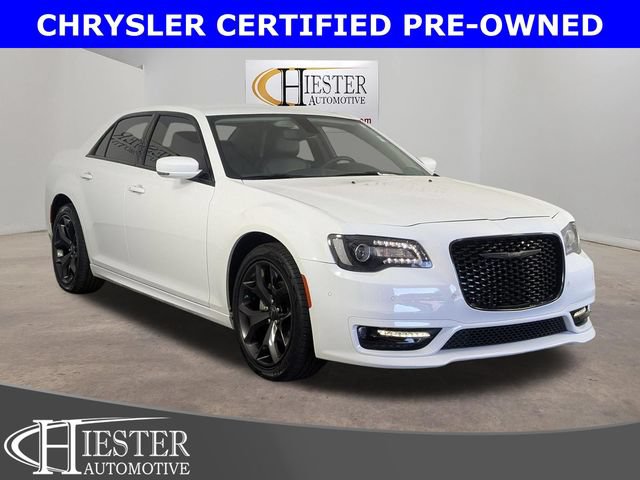 Used 2023 Chrysler 300 Touring L RWD image 1
