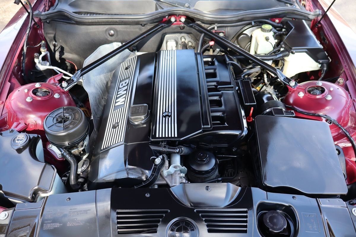 Used 2005 BMW Z4 3.0i image 32