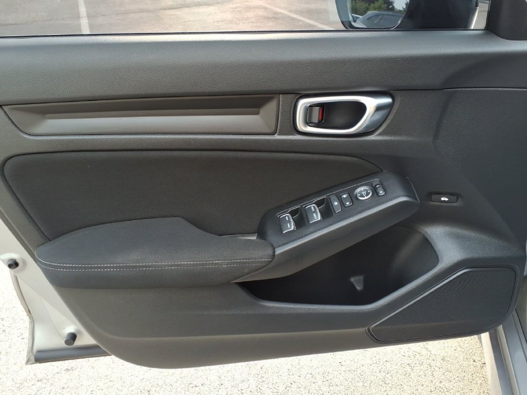 Used 2022 Honda Civic Sport image 11