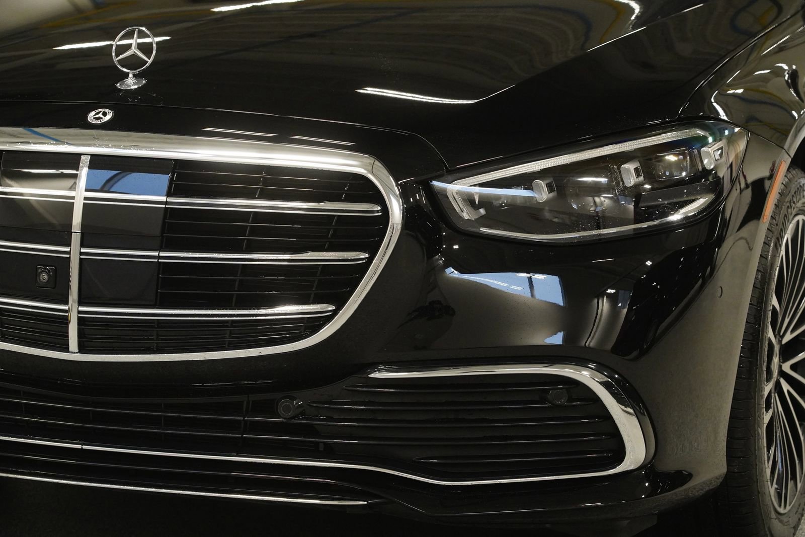 Certified 2024 Mercedes-Benz S 580e 4MATIC Sedan image 8