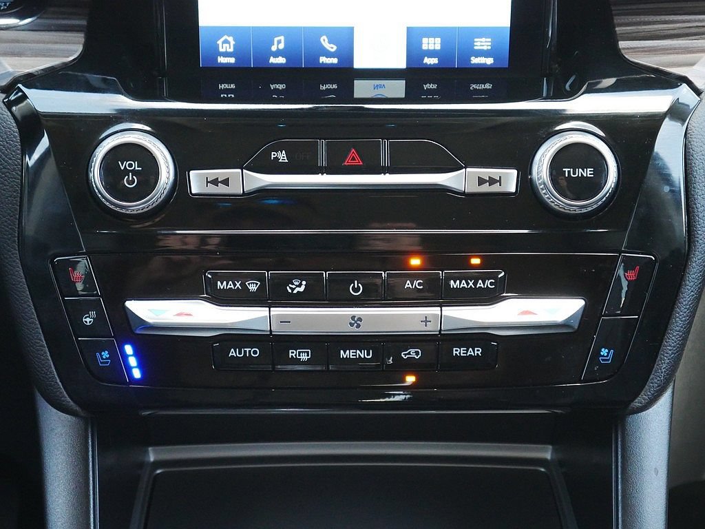 Used 2023 Ford Explorer Limited w/ Limited Technology Package AWD/4WD image 24