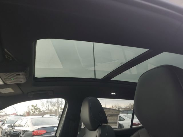 New 2026 Volkswagen Tiguan SE R-Line image 18