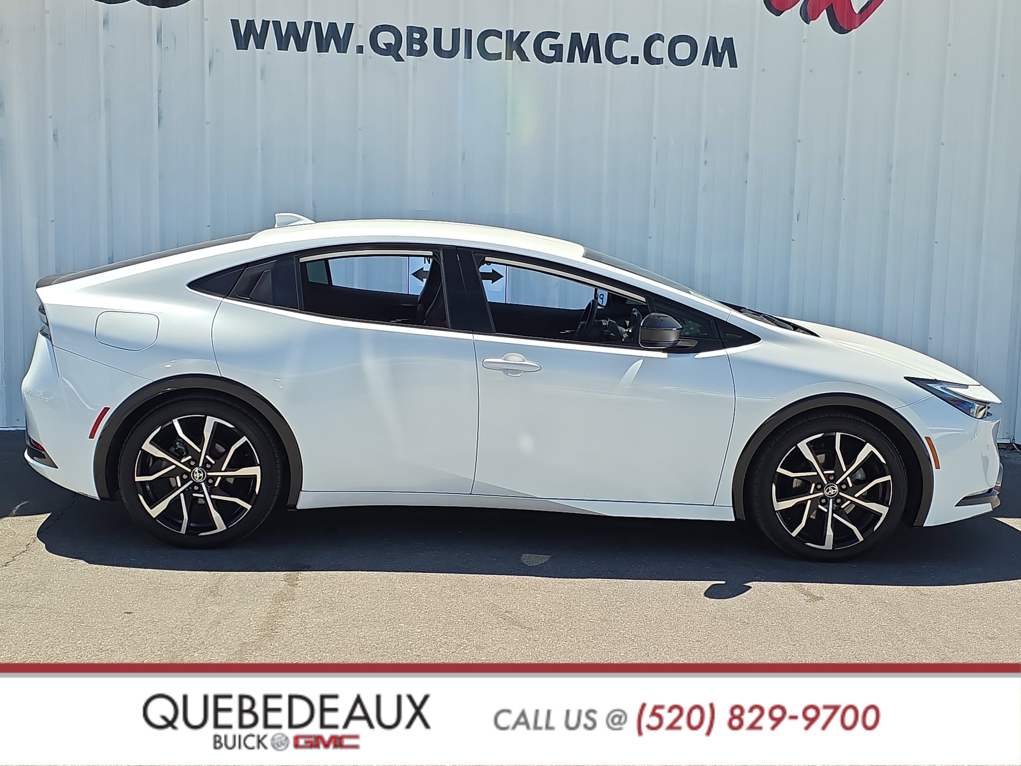 Used 2023 Toyota Prius Prime FWD image 8