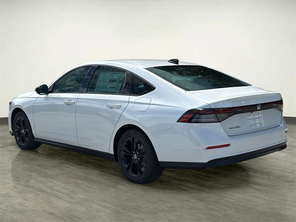 New 2025 Honda Accord SE image 6