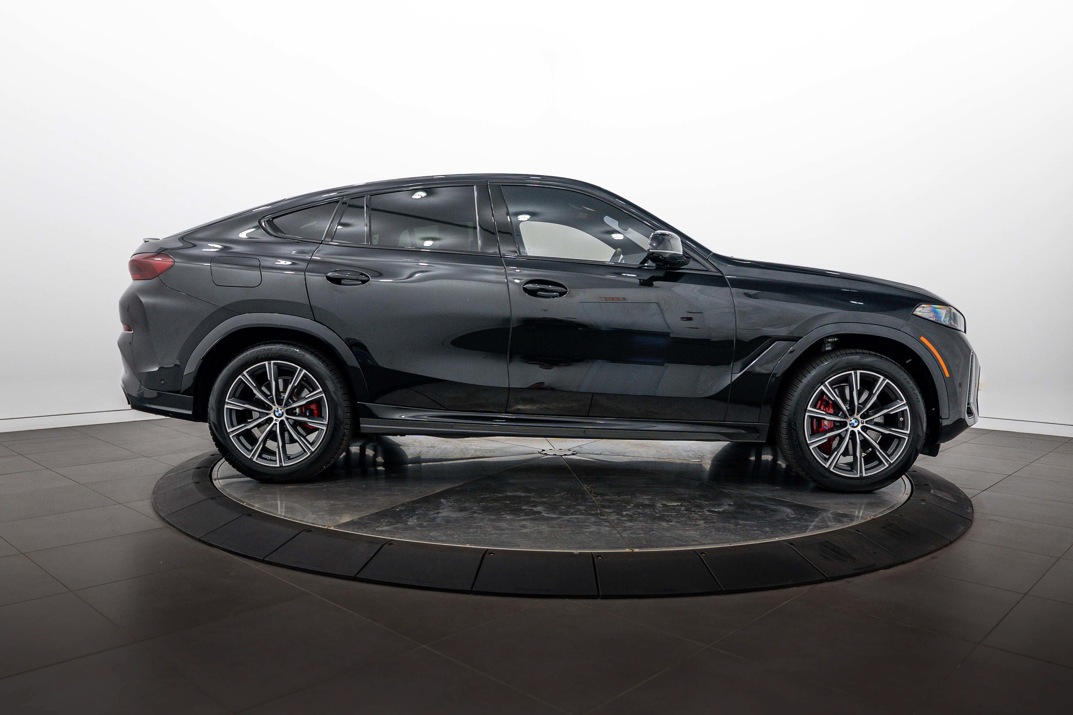 Used 2024 BMW X6 xDrive40i w/ Premium Package AWD/4WD image 8