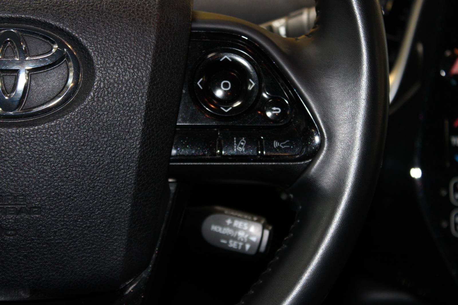 Used 2021 Toyota Prius Prime XLE FWD image 31