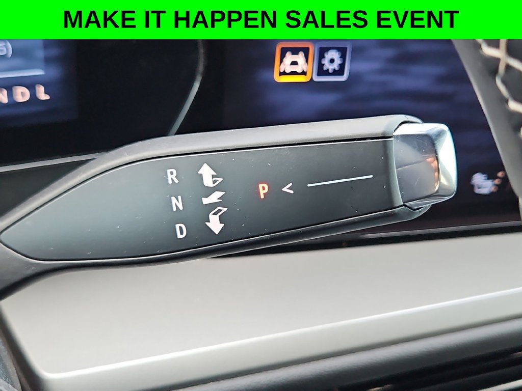 Used 2025 Chevrolet Traverse LT w/ Driver Confidence Package FWD image 20