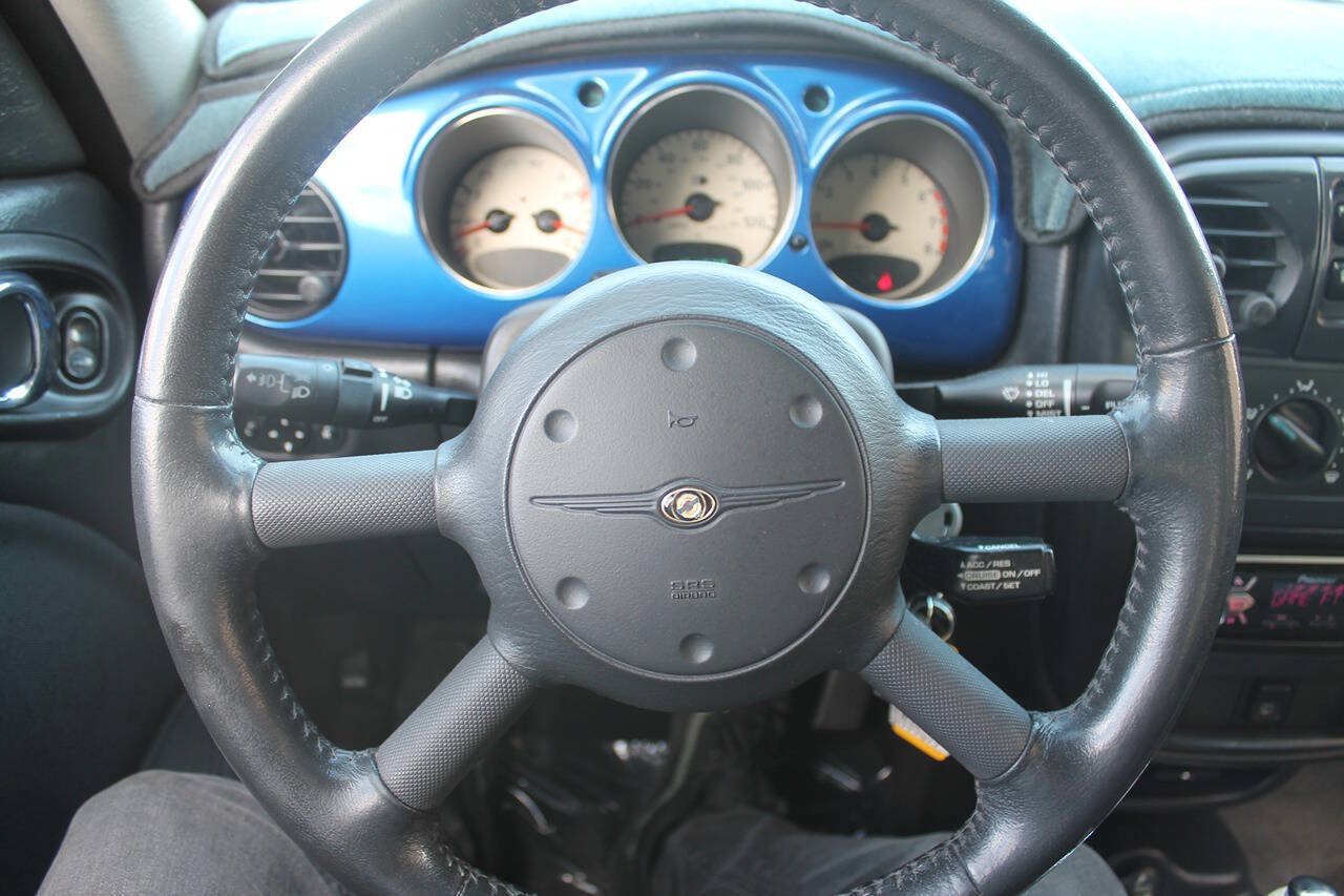 Used 2004 Chrysler PT Cruiser Limited FWD image 36
